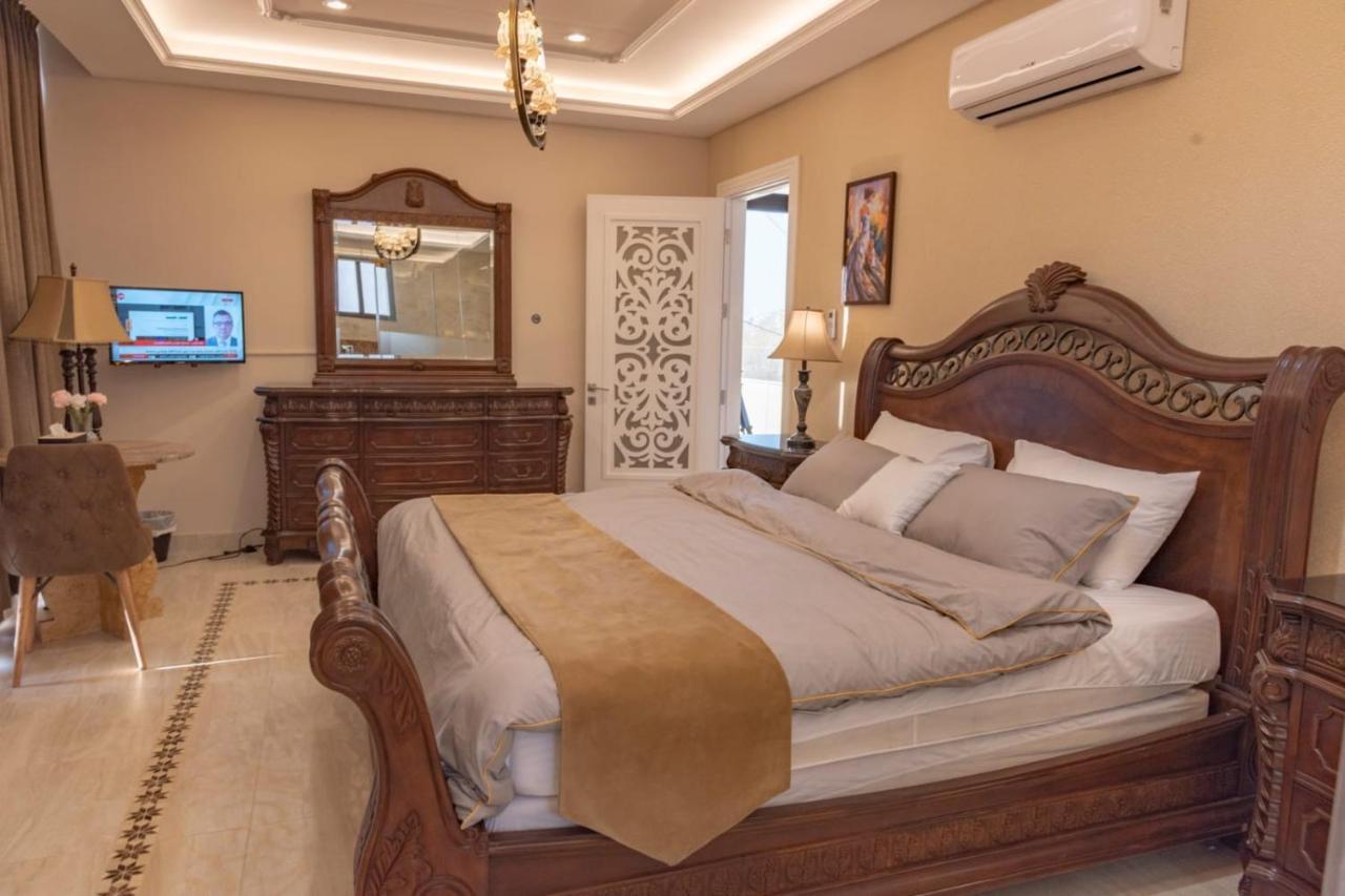 Adam's Luxury Deadsea Villa *